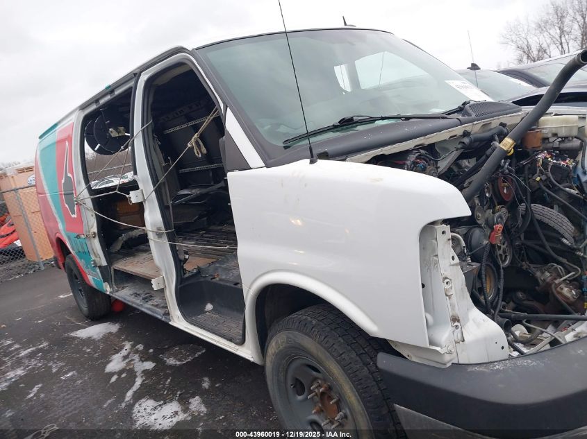 2015 Chevrolet Express 2500 Work Van VIN: 1GCWGGCF4F1270155 Lot: 43960019