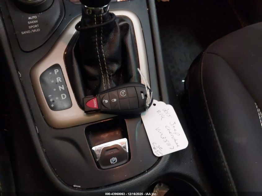 2015 Jeep Cherokee North VIN: 1C4PJMCS8FW635117 Lot: 43960063