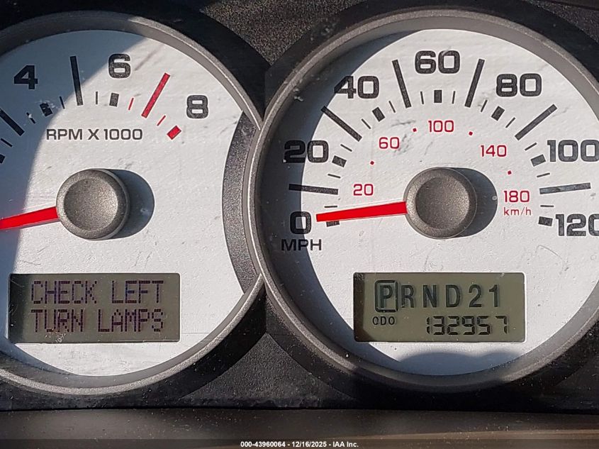 2005 Ford Escape Limited VIN: 1FMYU94105KA56445 Lot: 43960064