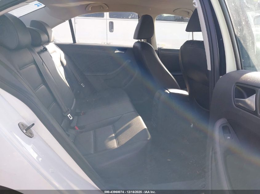 2014 Volkswagen Jetta 1.8T Se VIN: 3VWD17AJ7EM311893 Lot: 43960074