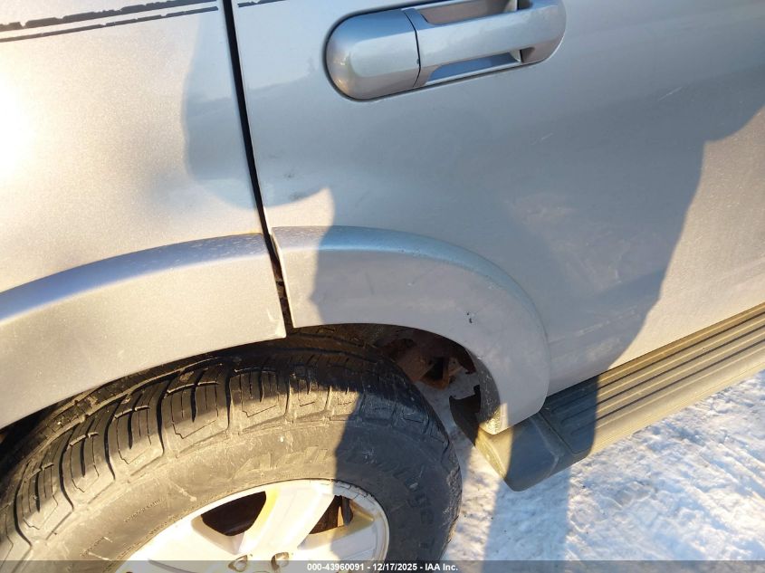 2008 Ford Explorer Xlt VIN: 1FMEU73E88UA98379 Lot: 43960091