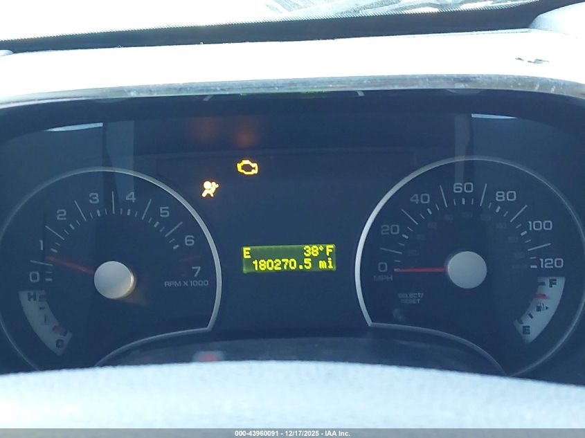 2008 Ford Explorer Xlt VIN: 1FMEU73E88UA98379 Lot: 43960091