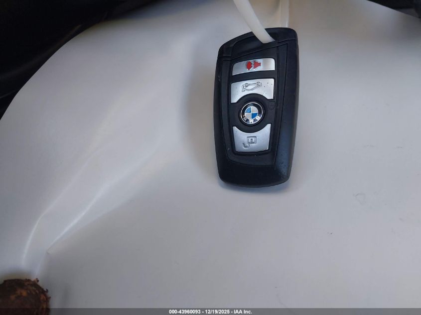 2017 BMW X3 Sdrive28I VIN: 5UXWZ7C34H0X40627 Lot: 43960093