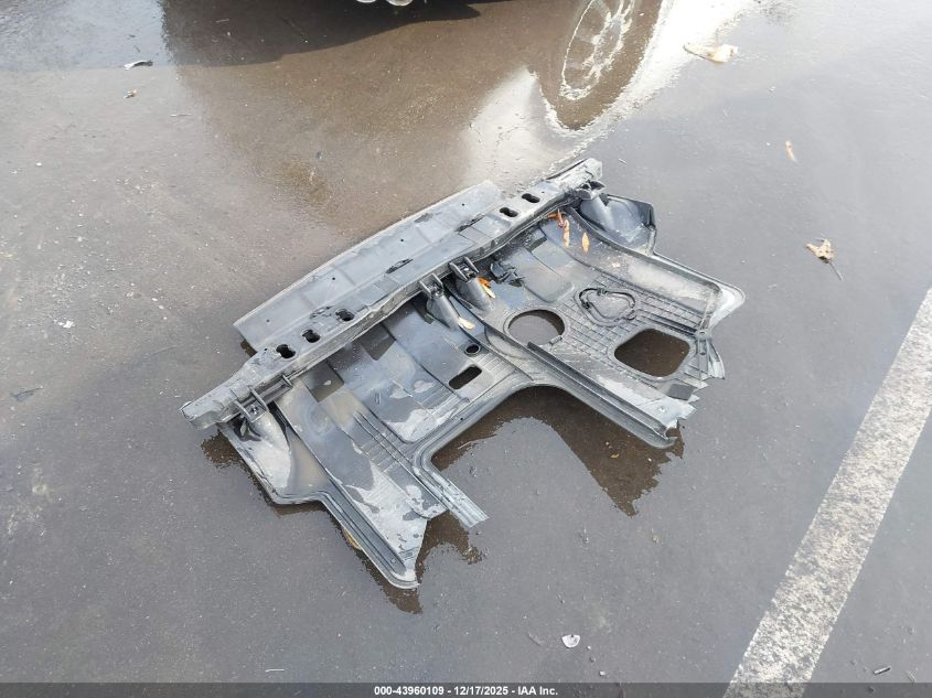 2004 Jeep Grand Cherokee Limited VIN: 1J4GX58N64C242720 Lot: 43960109