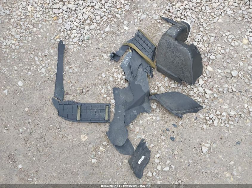 2019 Jeep Cherokee Latitude Plus 4X4 VIN: 1C4PJMLB4KD211116 Lot: 43960151