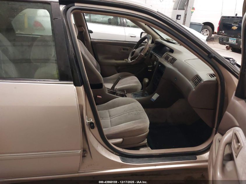 1997 Toyota Camry Le VIN: 4T1BG22K5VU795119 Lot: 43960159