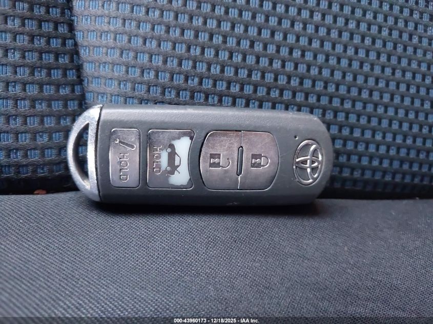 2017 Toyota Yaris Ia VIN: 3MYDLBYV4HY153469 Lot: 43960173