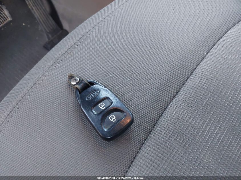 2011 Kia Sportage Lx VIN: KNDPB3A2XB7024696 Lot: 43960190