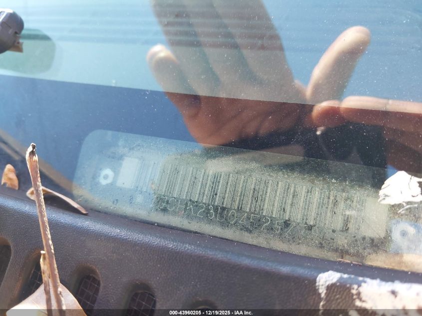 2004 Chevrolet Silverado 2500Hd Ls VIN: 1GCHK23U04F257797 Lot: 43960205