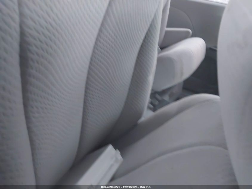 2011 Toyota Sienna Le V6 VIN: 5TDKK3DC0BS071594 Lot: 43960222