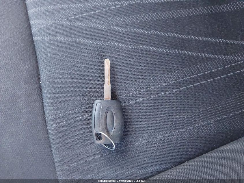 2018 Ford Focus Se VIN: 1FADP3F25JL200899 Lot: 43960288