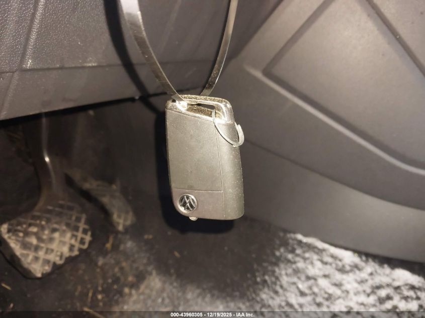 2021 Volkswagen Tiguan 2.0T Se/2.0T Se R-Line Black/2.0T Sel VIN: 3VV2B7AX6MM009717 Lot: 43960305