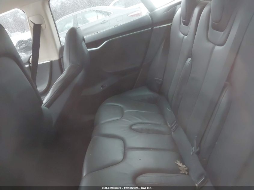 2014 Tesla Model S P85 VIN: 5YJSA1H14EFP38336 Lot: 43960309