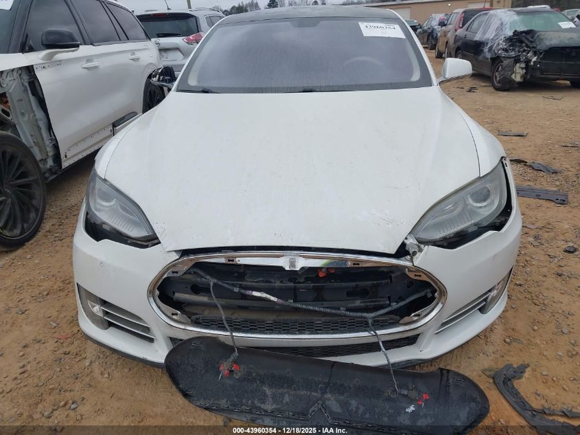 2013 Tesla Model S Performance VIN: 5YJSA1DP0DFP21946 Lot: 43960354