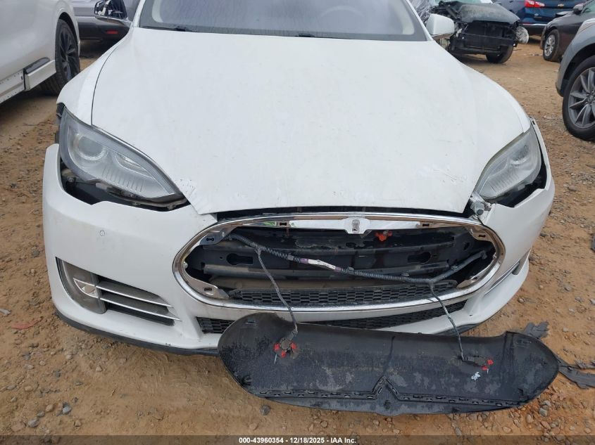 2013 Tesla Model S Performance VIN: 5YJSA1DP0DFP21946 Lot: 43960354