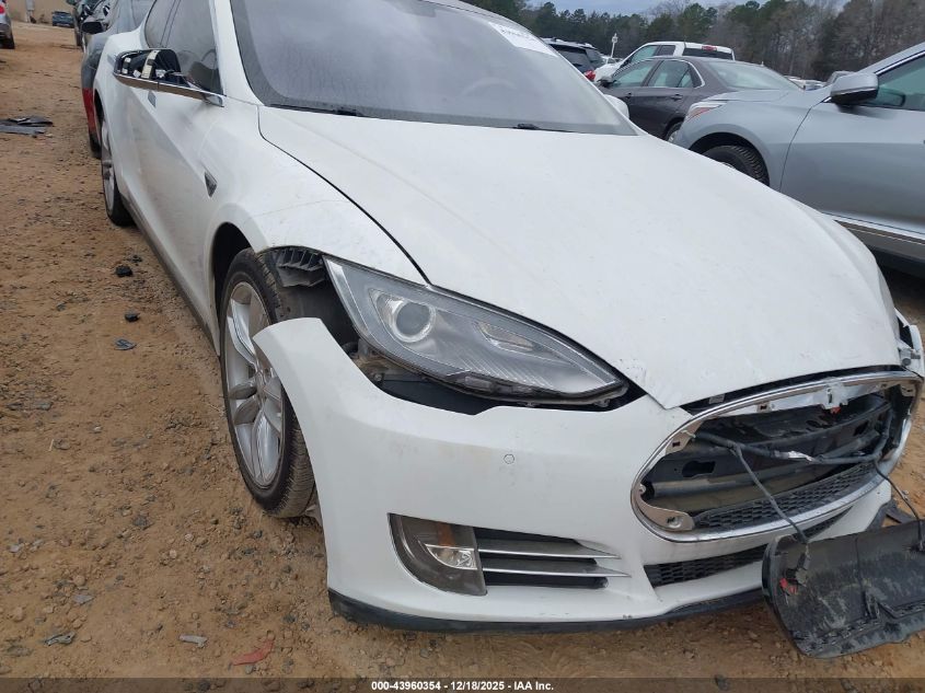 2013 Tesla Model S Performance VIN: 5YJSA1DP0DFP21946 Lot: 43960354