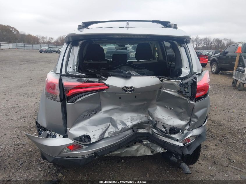 2018 Toyota Rav4 Xle VIN: JTMWFREVXJJ176390 Lot: 43960355