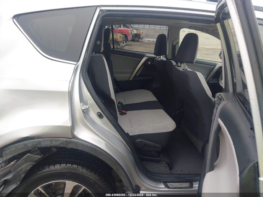 2018 Toyota Rav4 Xle VIN: JTMWFREVXJJ176390 Lot: 43960355