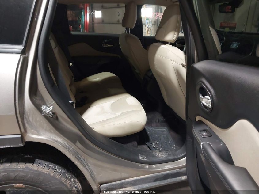 2016 Jeep Cherokee Sport VIN: 1C4PJMAB0GW266886 Lot: 43960408