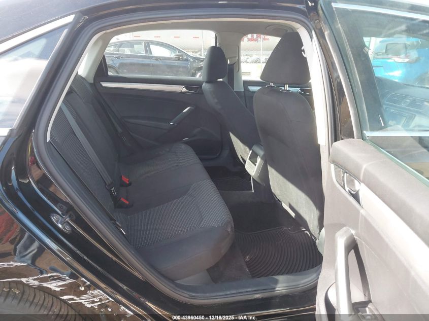 2016 Volkswagen Passat 1.8T S VIN: 1VWAS7A31GC068054 Lot: 43960450