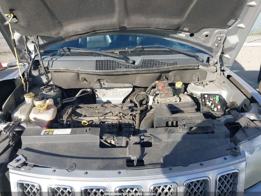 2016 Jeep Compass Latitude VIN: 1C4NJCEA0GD620579 Lot: 43960476