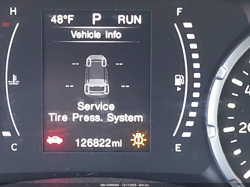 2017 Jeep Renegade Altitude 4X4 VIN: ZACCJBBB5HPG21972 Lot: 43960488