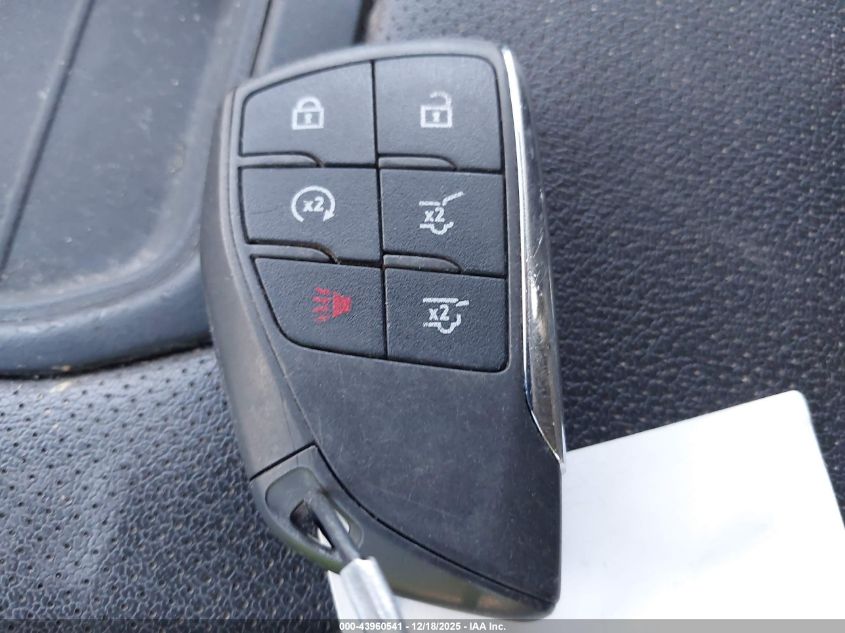 2022 Chevrolet Suburban 4Wd Premier VIN: 1GNSKFKD3NR139152 Lot: 43960541