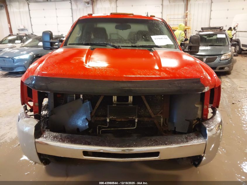 2008 Chevrolet Silverado 2500Hd Work Truck VIN: 1GCHK29K18E182822 Lot: 43960544