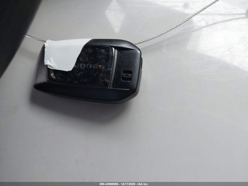 2025 Toyota 4Runner Trd Off Road Premium VIN: JTEVA5BR1S5033912 Lot: 43960556