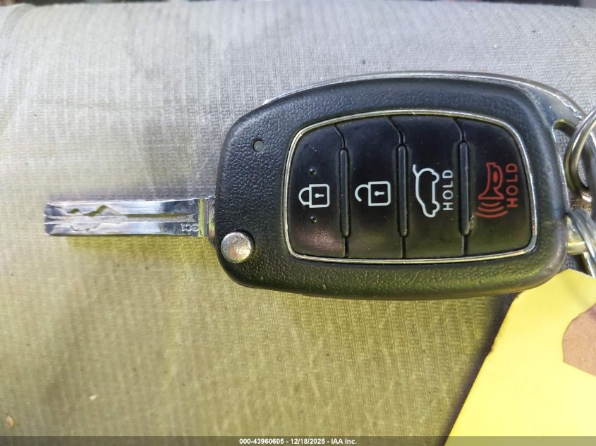 2018 Hyundai Tucson Se VIN: KM8J2CA43JU768207 Lot: 43960605