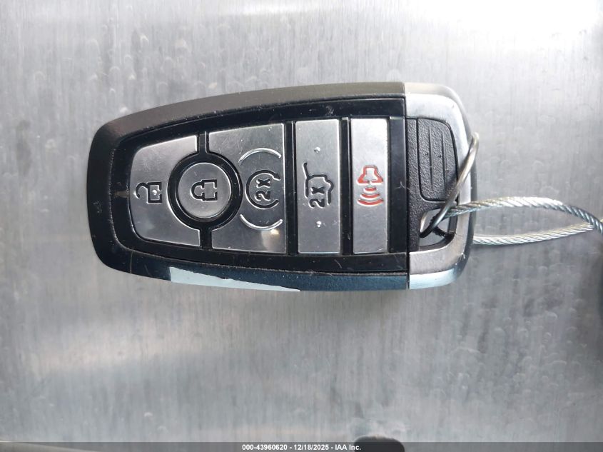 2023 Ford Expedition Xlt VIN: 1FMJU1H81PEA01577 Lot: 43960620