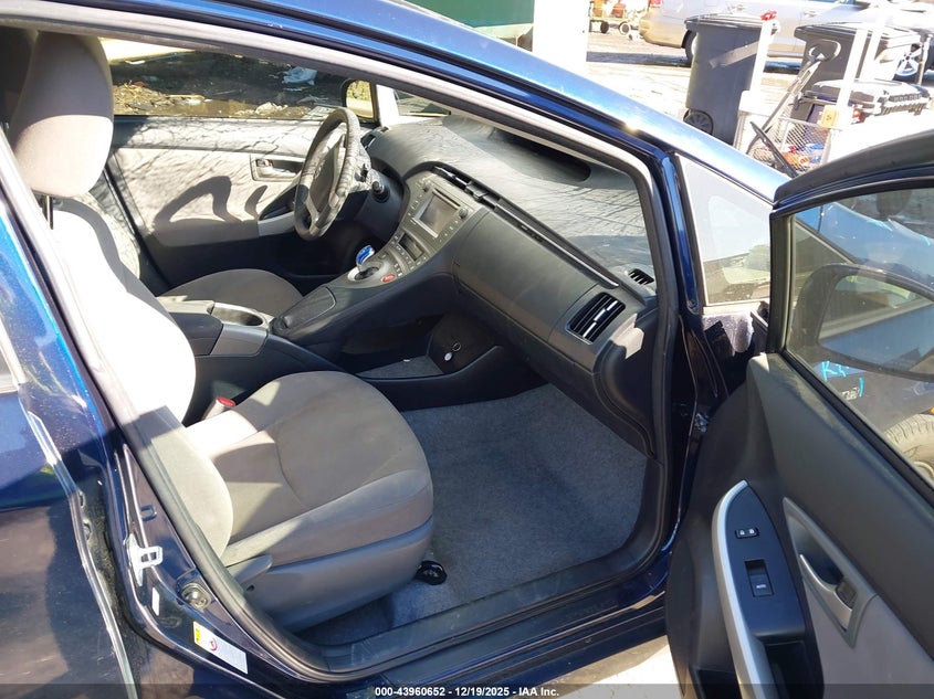 2014 Toyota Prius Three