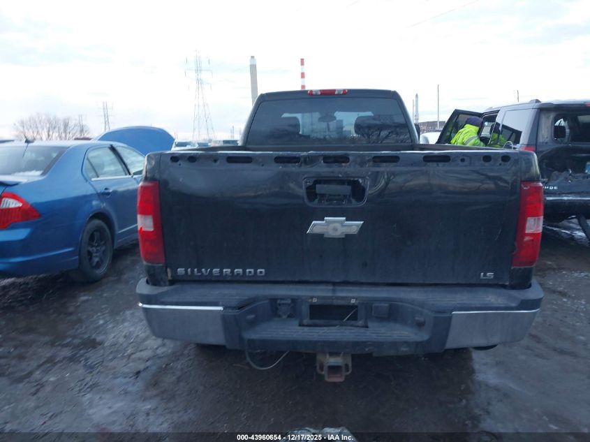 2009 Chevrolet Silverado 2500Hd Work Truck VIN: 1GCHK43K59F135762 Lot: 43960654