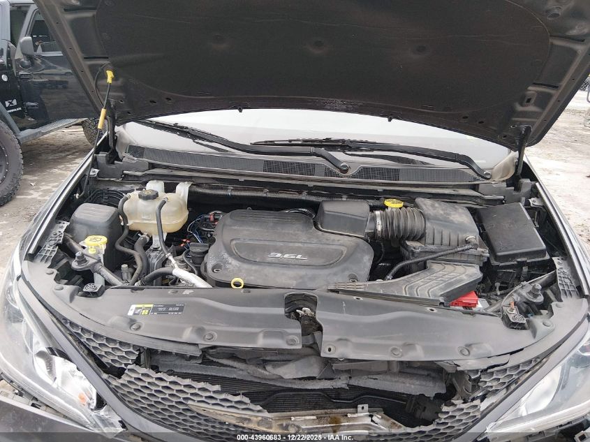 2018 Chrysler Pacifica Touring L VIN: 2C4RC1BG3JR306406 Lot: 43960683