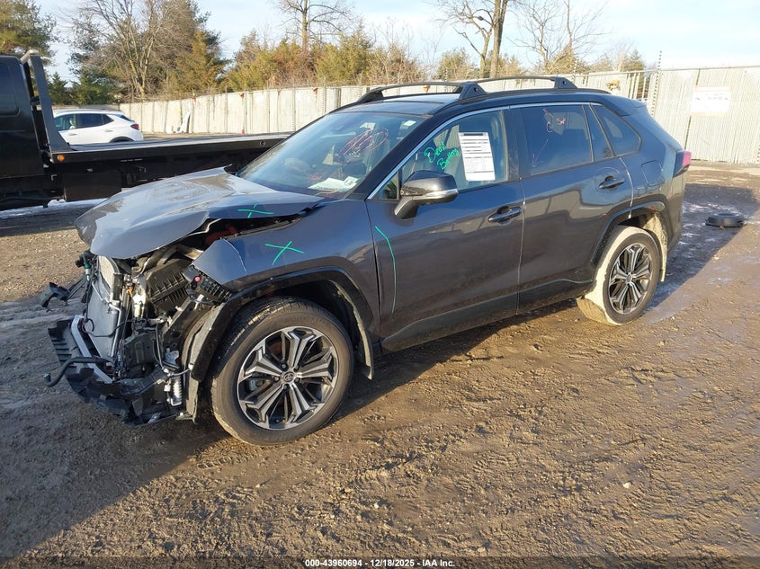 2025 Toyota Rav4 Plug-In Hybrid Xse