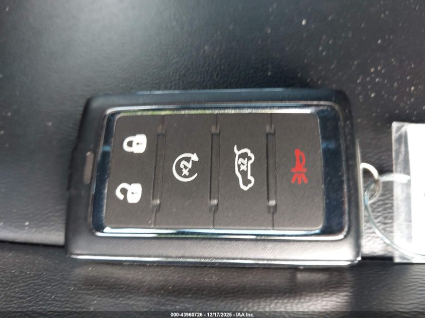 2025 Jeep Grand Cherokee Limited 4X2 VIN: 1C4RJGBG4SC324920 Lot: 43960726