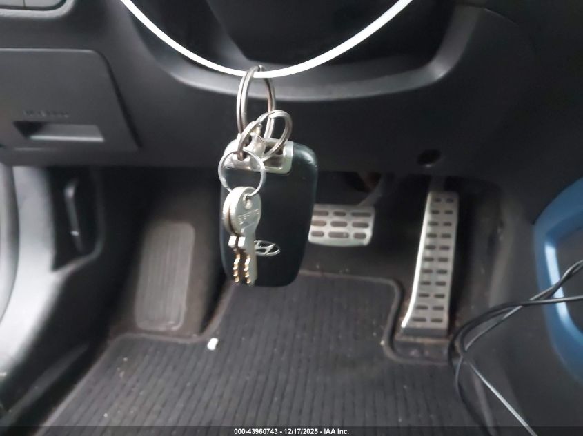 2013 Hyundai Veloster Turbo W/Blue VIN: KMHTC6AE8DU086914 Lot: 43960743