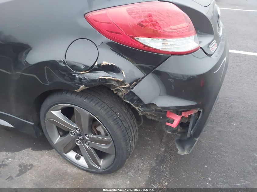 2013 Hyundai Veloster Turbo W/Blue VIN: KMHTC6AE8DU086914 Lot: 43960743