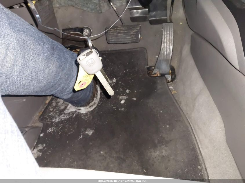 2010 Honda Civic Lx VIN: 19XFA1F59AE070041 Lot: 43960748