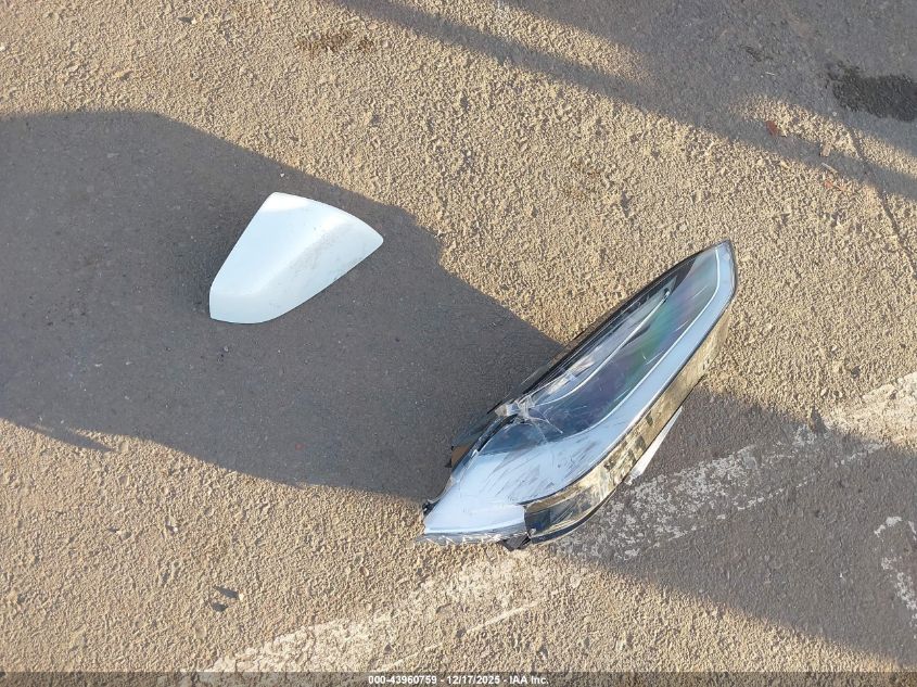 2022 Tesla Model X Dual Motor All-Wheel Drive/Plaid Tri Motor All-Wheel Drive VIN: 7SAXCDE54NF344069 Lot: 43960759