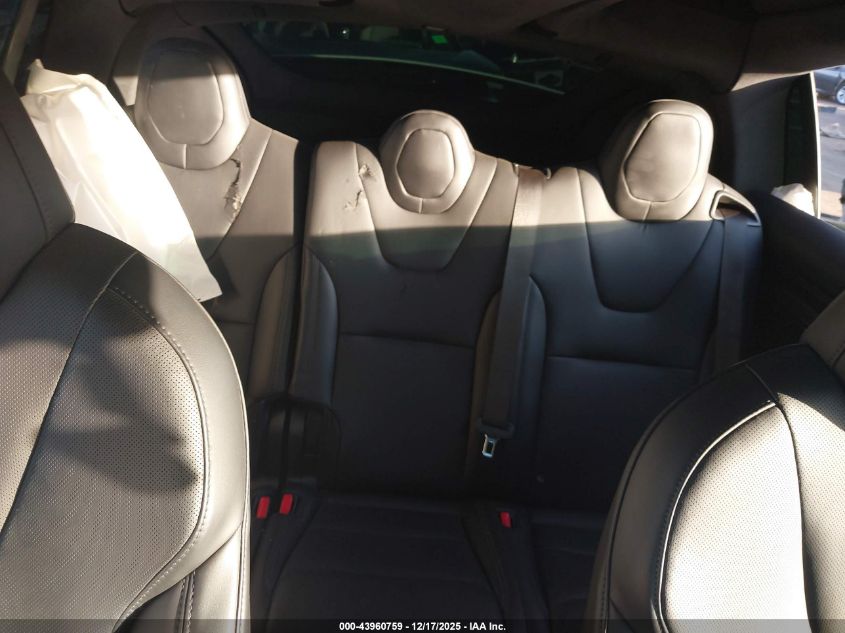 2022 Tesla Model X Dual Motor All-Wheel Drive/Plaid Tri Motor All-Wheel Drive VIN: 7SAXCDE54NF344069 Lot: 43960759