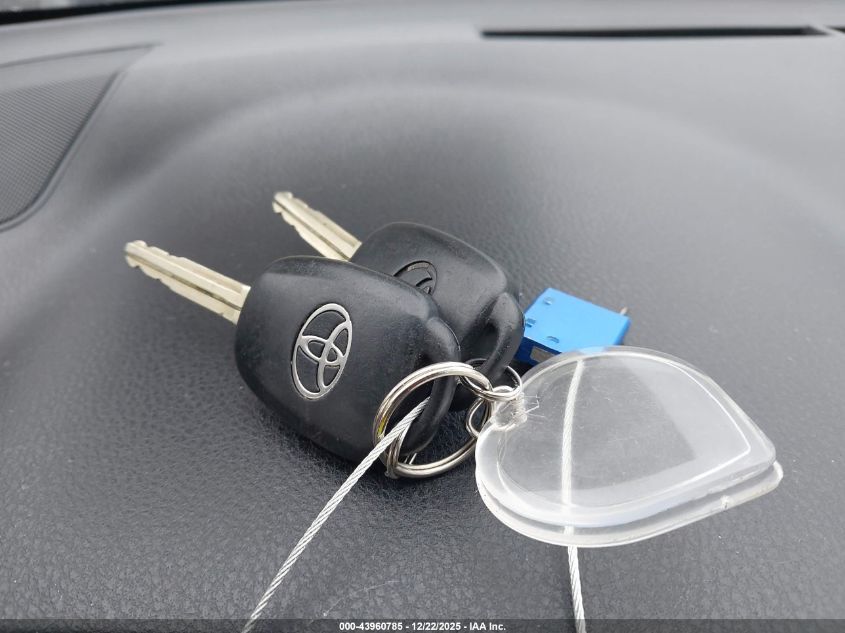 2015 Toyota Rav4 Le VIN: JTMZFREV5FJ049793 Lot: 43960785