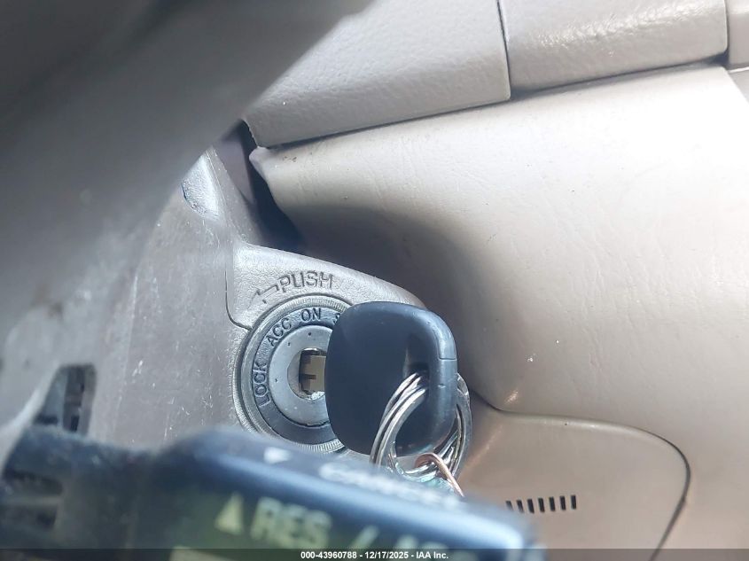 2003 Toyota Camry Le VIN: 4T1BE32K13U160178 Lot: 43960788