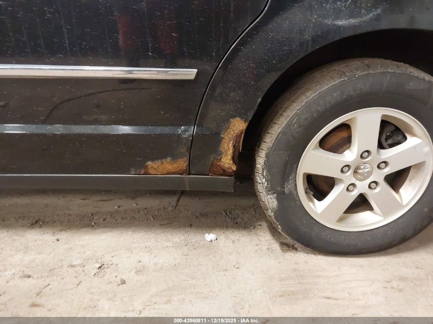 2010 Dodge Grand Caravan Sxt VIN: 2D4RN5D11AR355486 Lot: 43960811