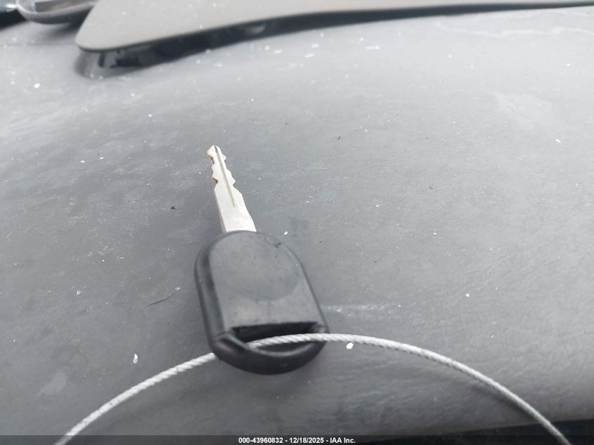 2004 Ford Taurus Lx VIN: 1FAFP52UX4A128254 Lot: 43960832