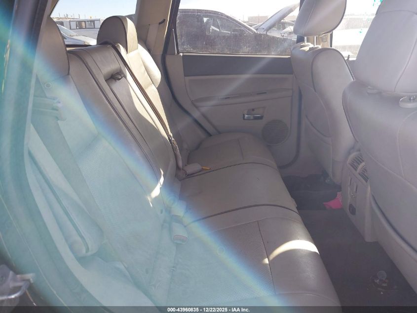 2008 Jeep Grand Cherokee Overland VIN: 1J8HR68238C136269 Lot: 43960835