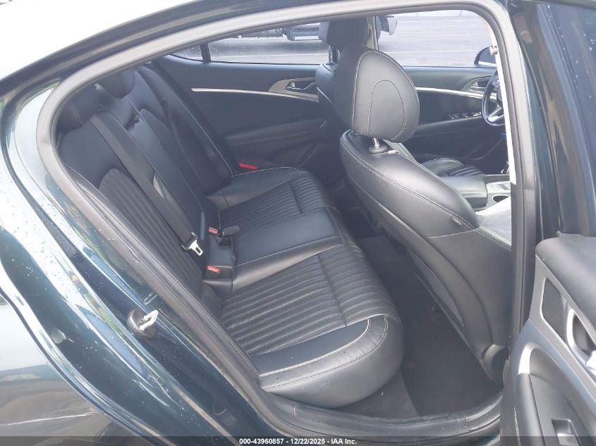 2022 Genesis G70 2.0T Rwd VIN: KMTG34TA8NU103170 Lot: 43960857