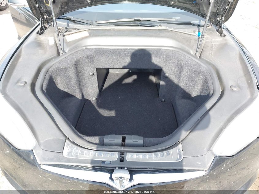 2013 Tesla Model S Performance VIN: 5YJSA1DP6DFP26164 Lot: 43960864