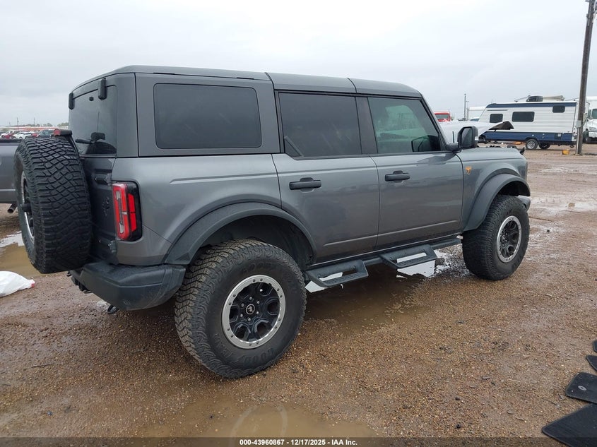 2023 Ford Bronco Badlands