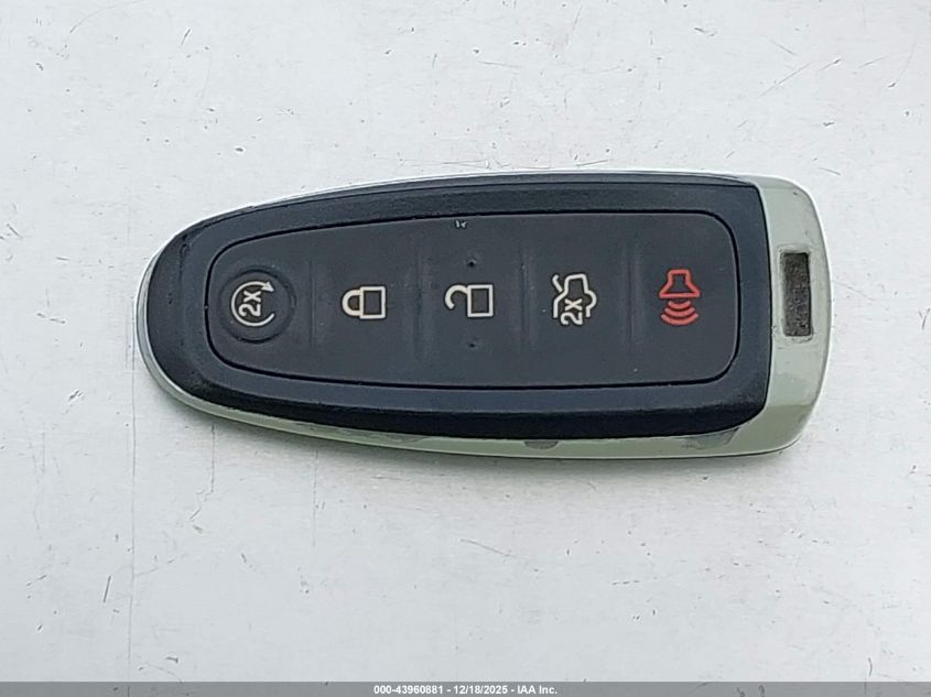 2017 Ford Escape Titanium VIN: 1FMCU0J94HUD37737 Lot: 43960881